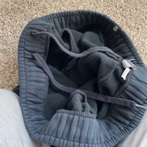 Men’s comfy black Puma drawstring joggers size large - Picture 4 of 4